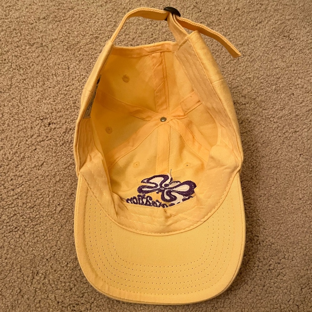 Yellow baseball cap - Picture 4 of 4